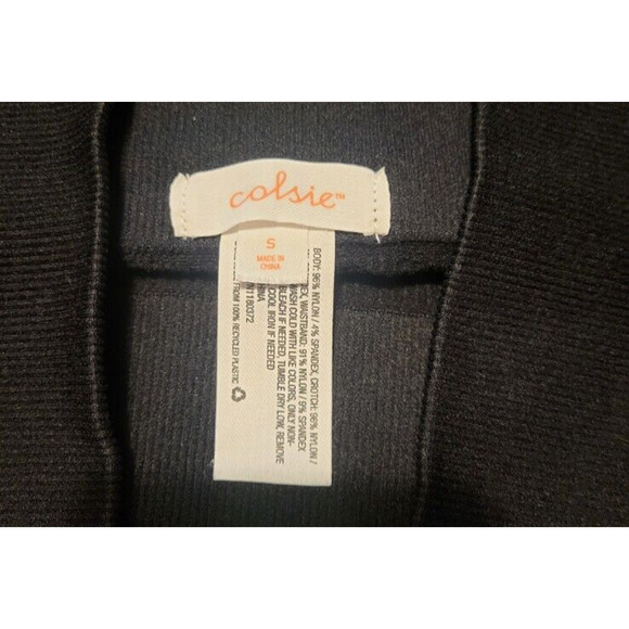 Colsie girls stretchy shorts, size small - Picture 3 of 3